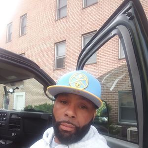 Meet your Posher, Larry